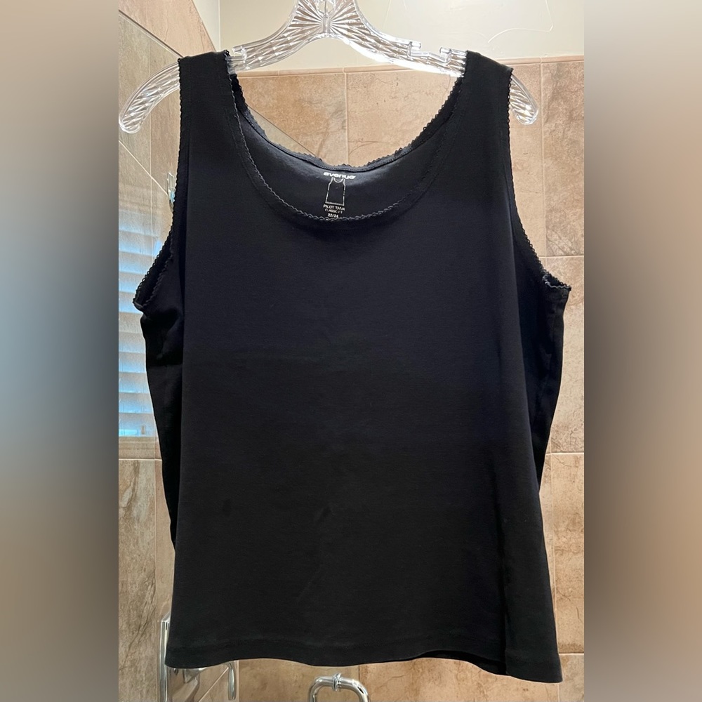 Black Tank Top - 22/24 - Avenue